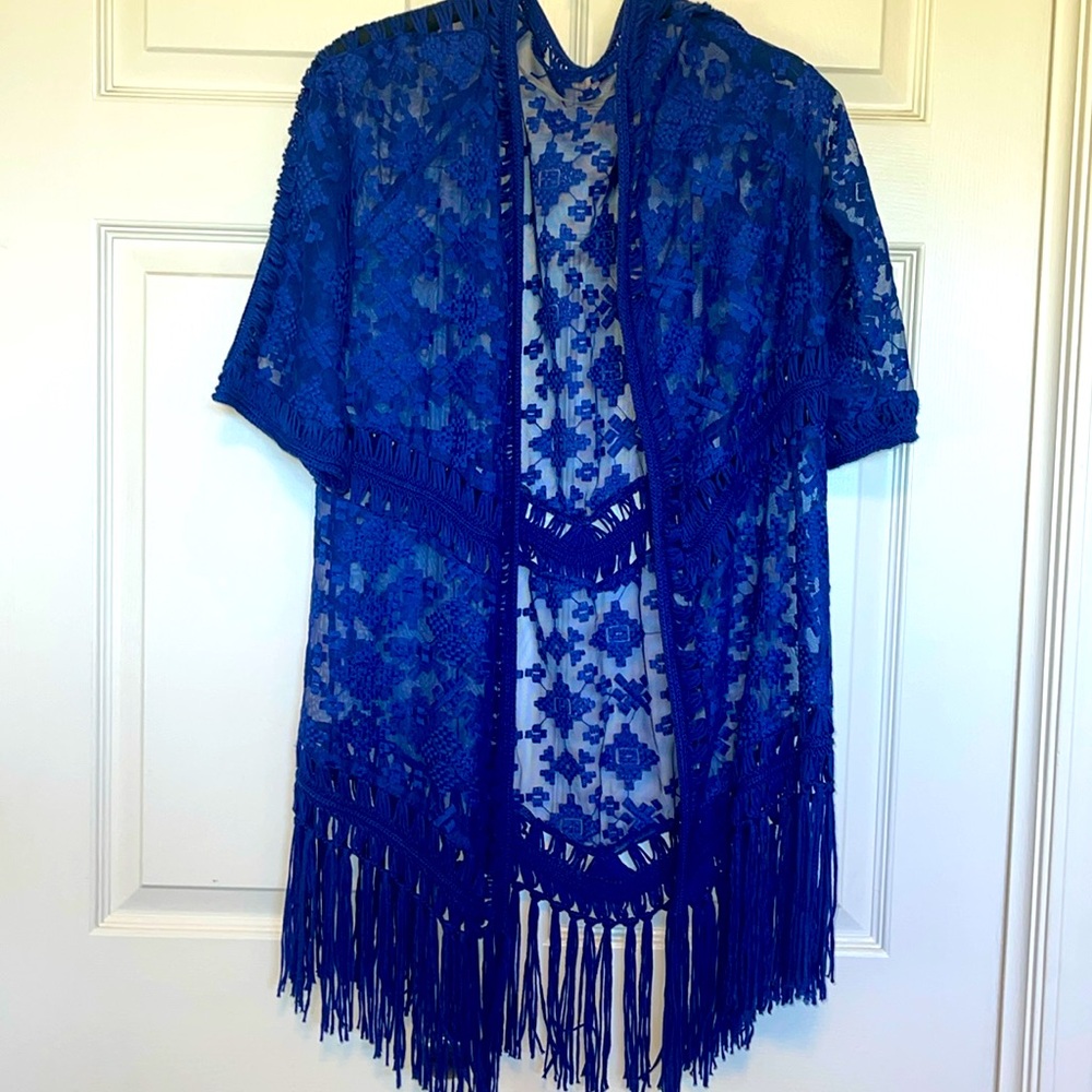 Beautifully crocheted and knitcover-up. Small